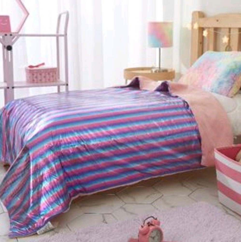 GLIMMER THROW BY YOUR ZONE POLAR PINK
